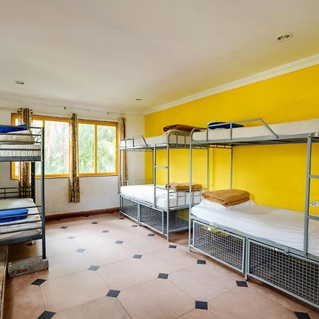 Piggy Calangute By Urban Nomads - Dorms & Pvt Rooms Exterior foto