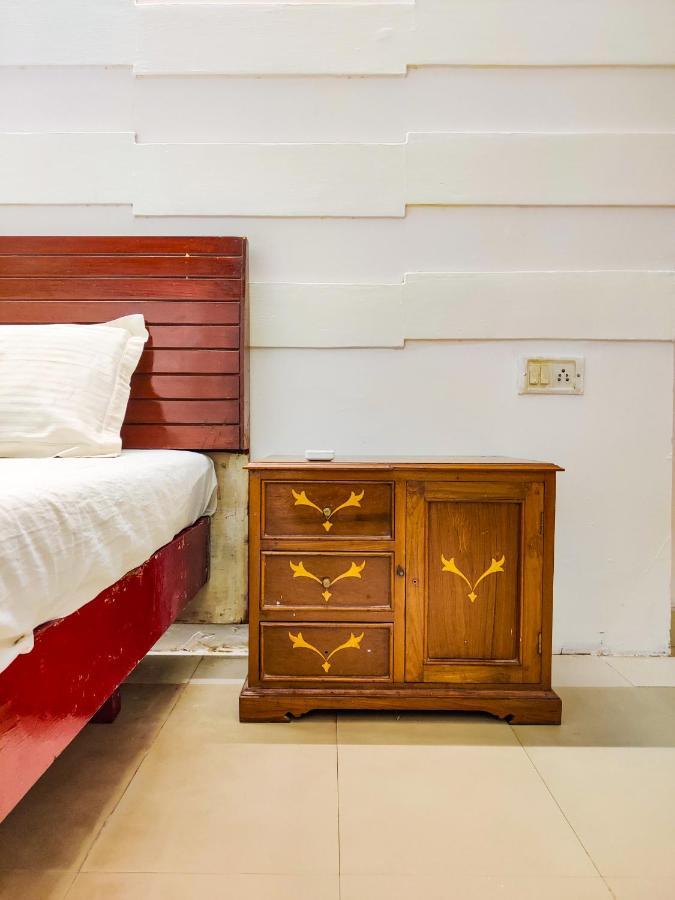 Piggy Calangute By Urban Nomads - Dorms & Pvt Rooms Exterior foto