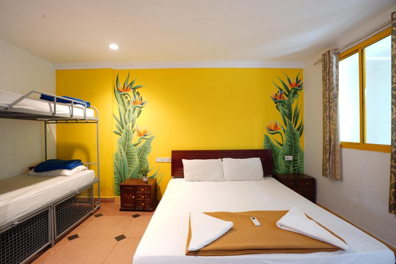 Piggy Calangute By Urban Nomads - Dorms & Pvt Rooms Quarto foto