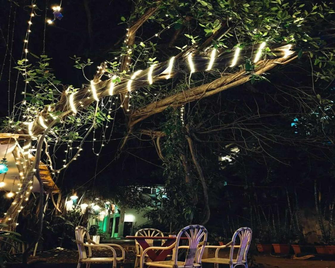 Piggy Calangute By Urban Nomads - Dorms & Pvt Rooms Exterior foto